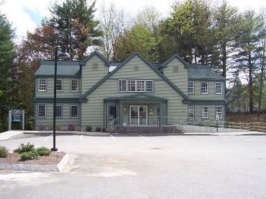 60 Exeter Rd, Newmarket, NH 03857